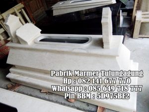 Pabrik Marmer Tulungagung Makam-Bokoran-Datuk-300x226  